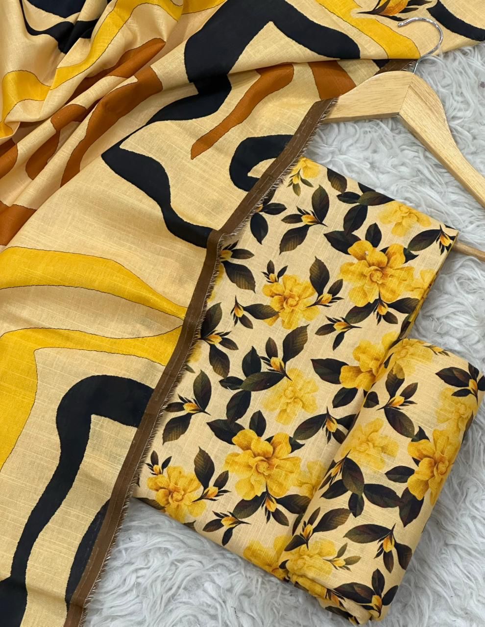 Alkaram 3 piece khadar (2610)